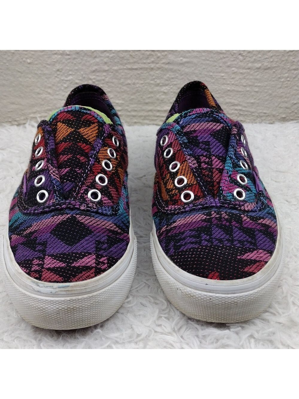 Vans Off The Wall Purple Geometric Fabric Upper Lace Less Low Top Sneaker Shoe - Picture 2 of 16